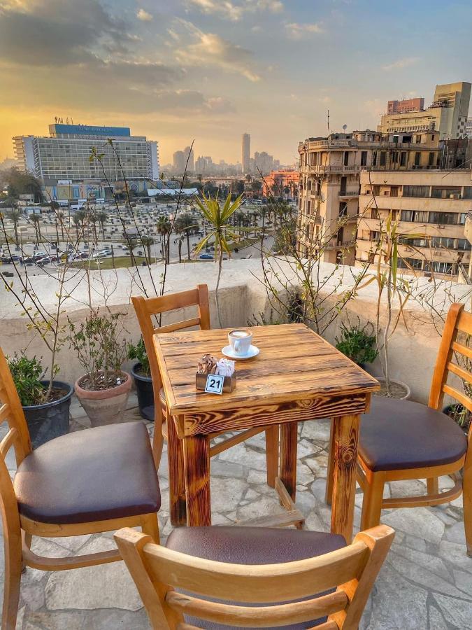 Hostel Rotana Palace