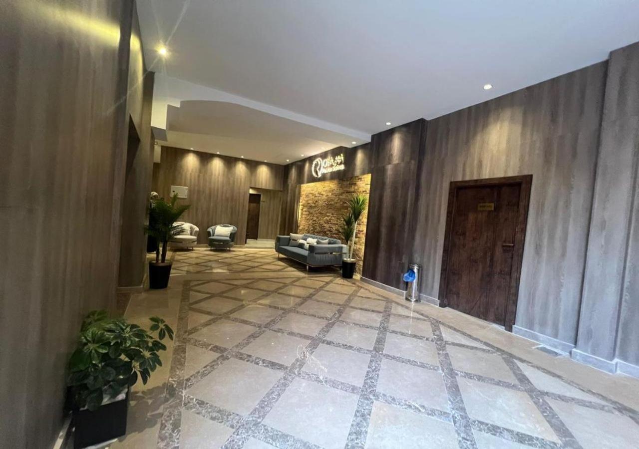 Hostel Rotana Palace *